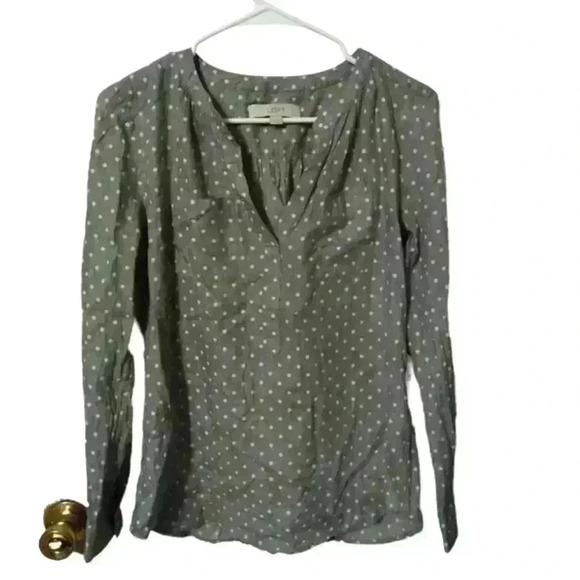 Ann Taylor loft gray blouse with white polka dots size small - Picture 1 of 4